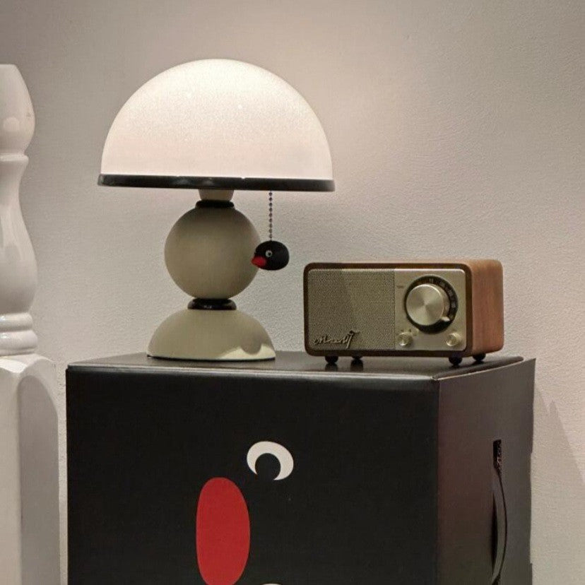 Playful decorative table lamp