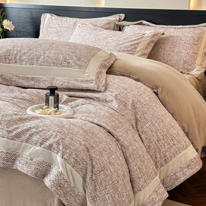 Decorative Herringbone Textured Bedding Set Avarnia