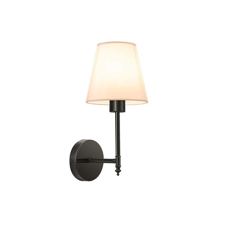 Elegant wall lamp