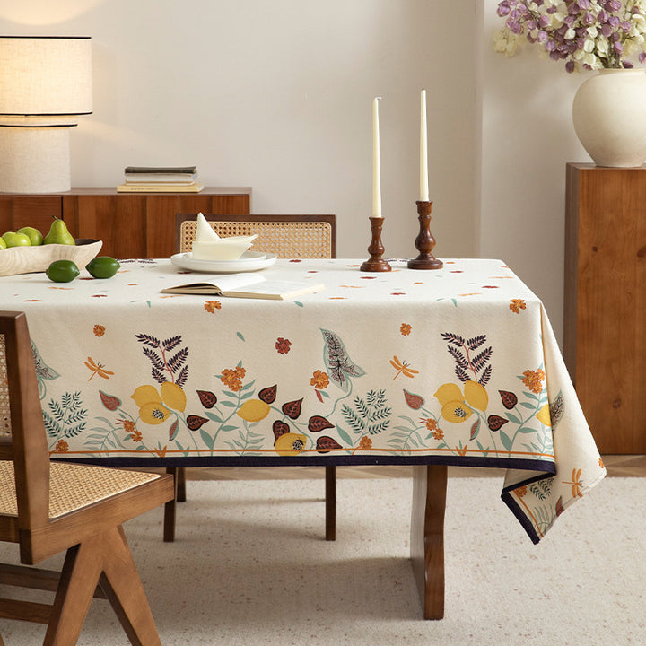 Rectangular tablecloth made of cotton-linen blend with botanical print and stain-resistant surface