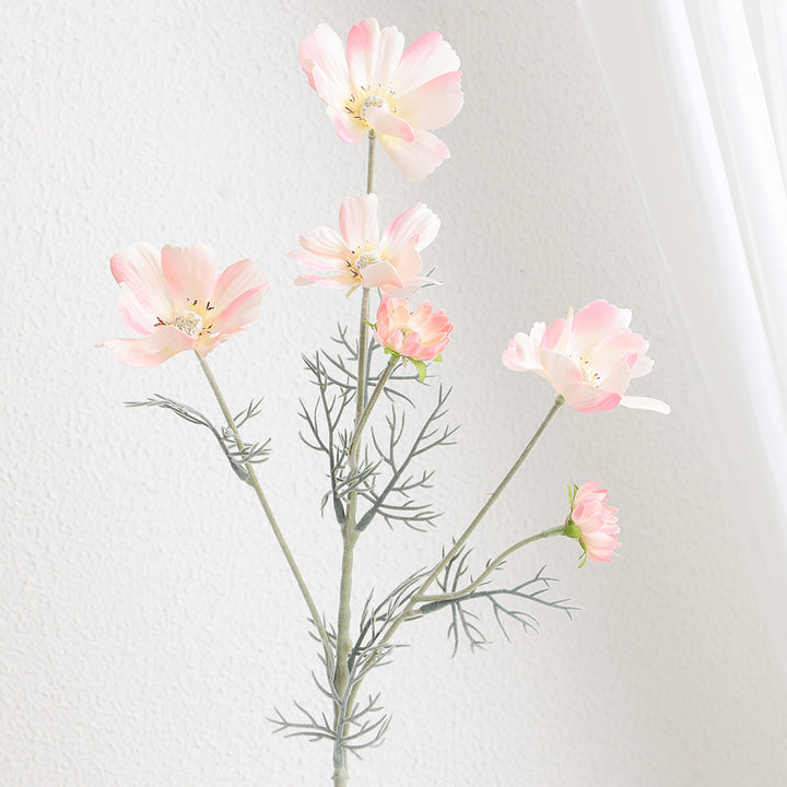 Artificial flower stem with realistic details