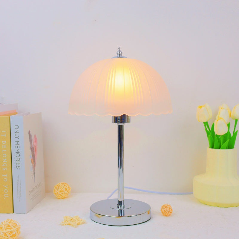 Modern decorative table lamp