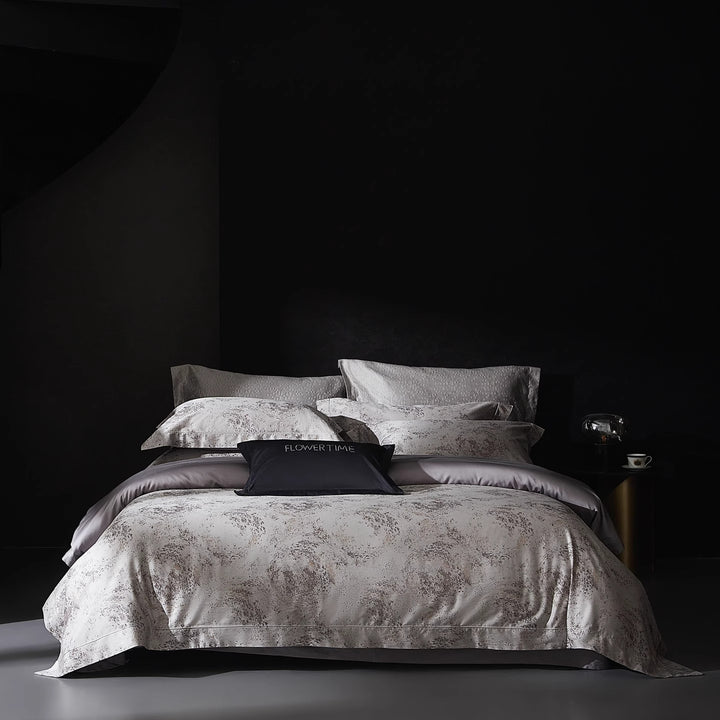 Decorative Elegant Floral Print Luxury Bedding Set Avarnia