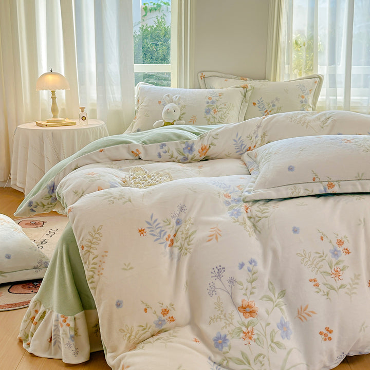 Floral Print Comforter Set