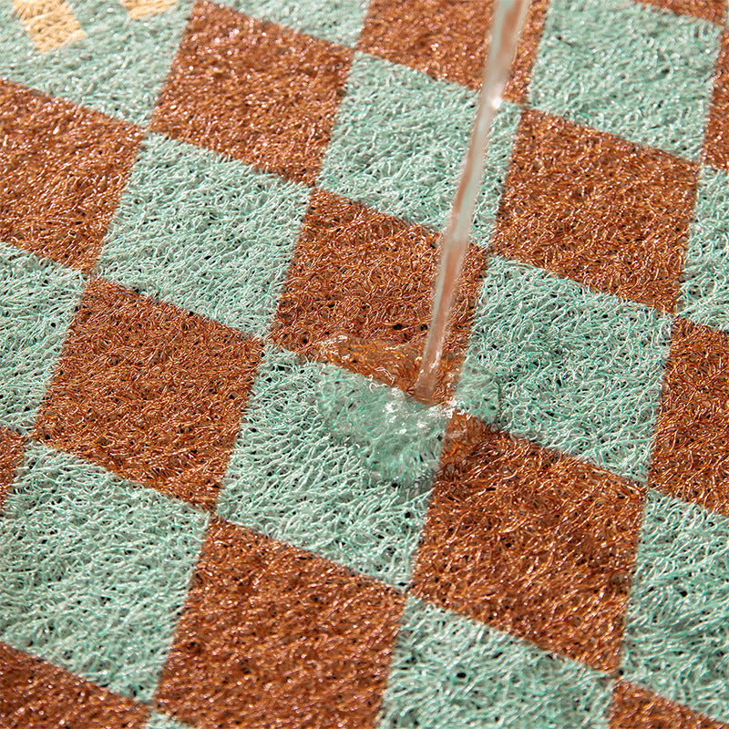Non-slip coconut doormat with striped and diamond pattern