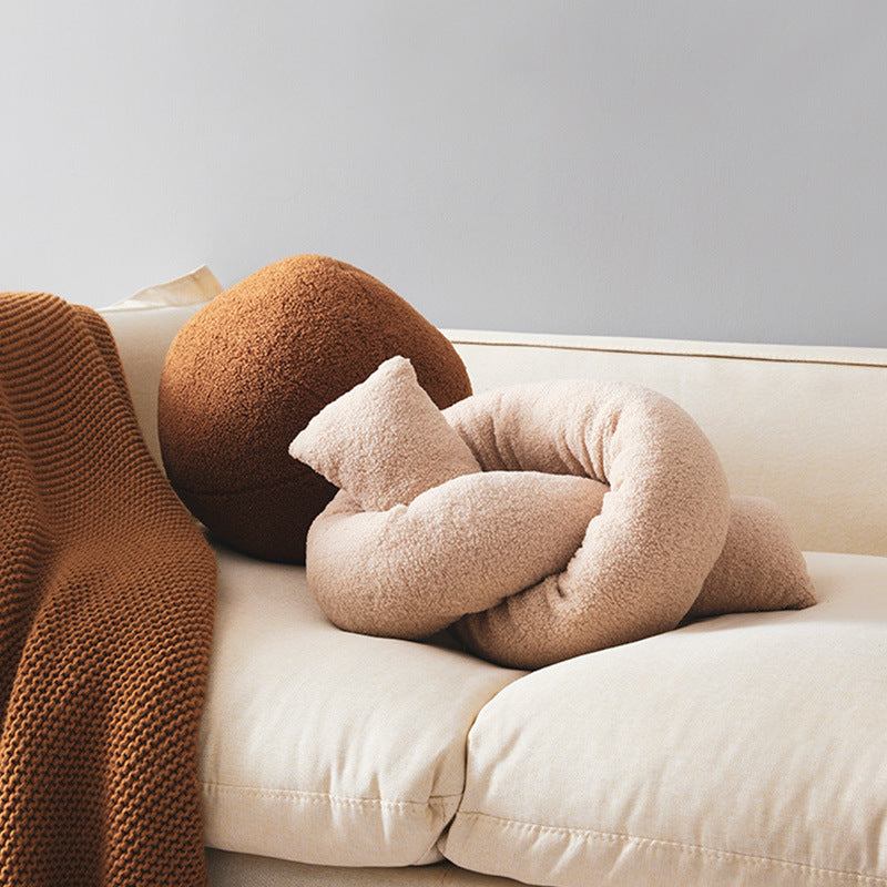Knitted Decorative Knot Pillow