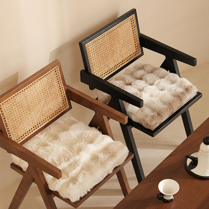 Square luxurious faux fur floor seat cover with dense long pile