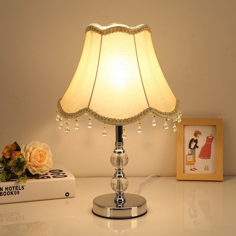 Elegant table lamp