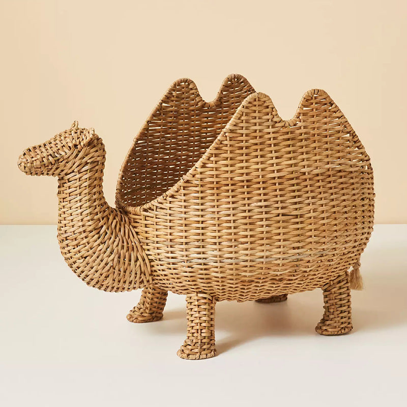 Playful storage basket in the shape of a turtle