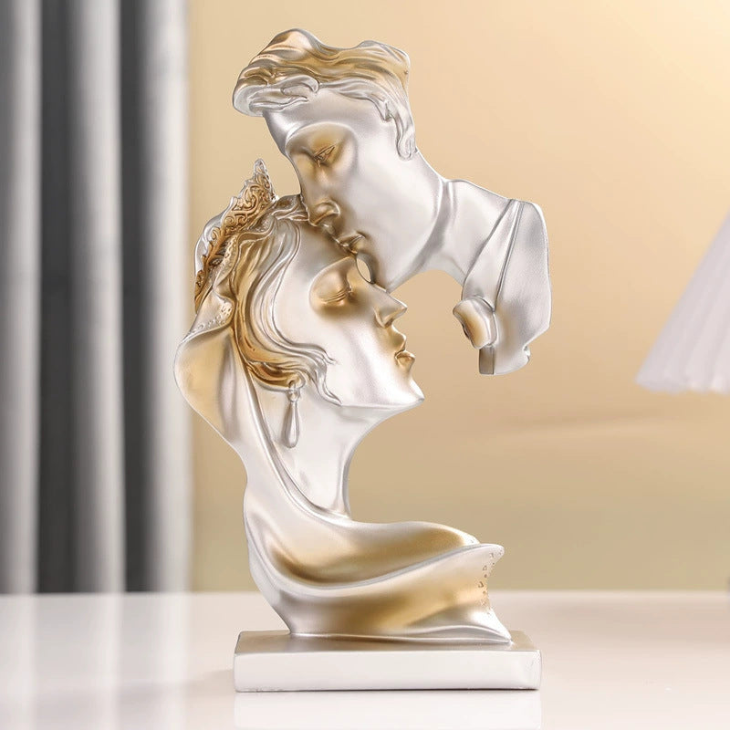 Romantic Kiss Figurine