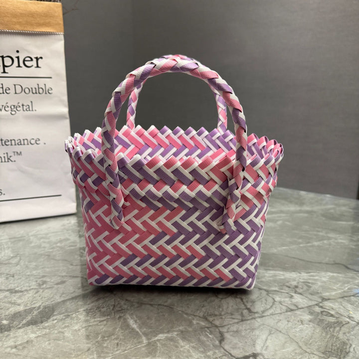 Handcrafted basket bag in stylish design