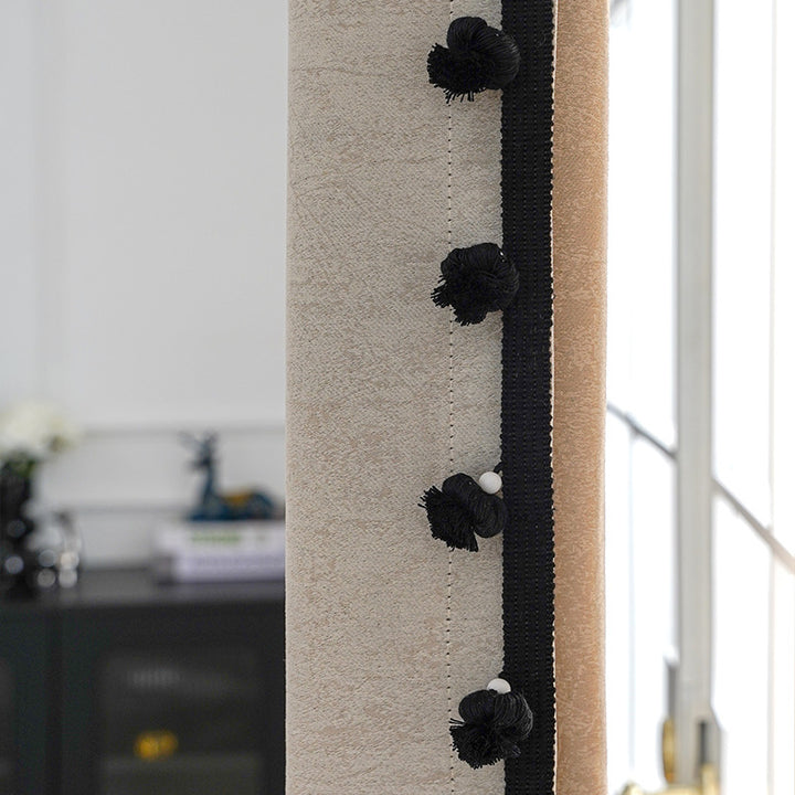 Decorative curtain trim with pompons
