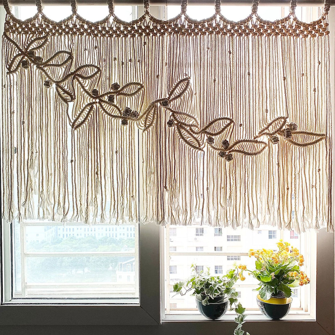 Macrame Leaf Wall Tapestry with Decorative Fringes