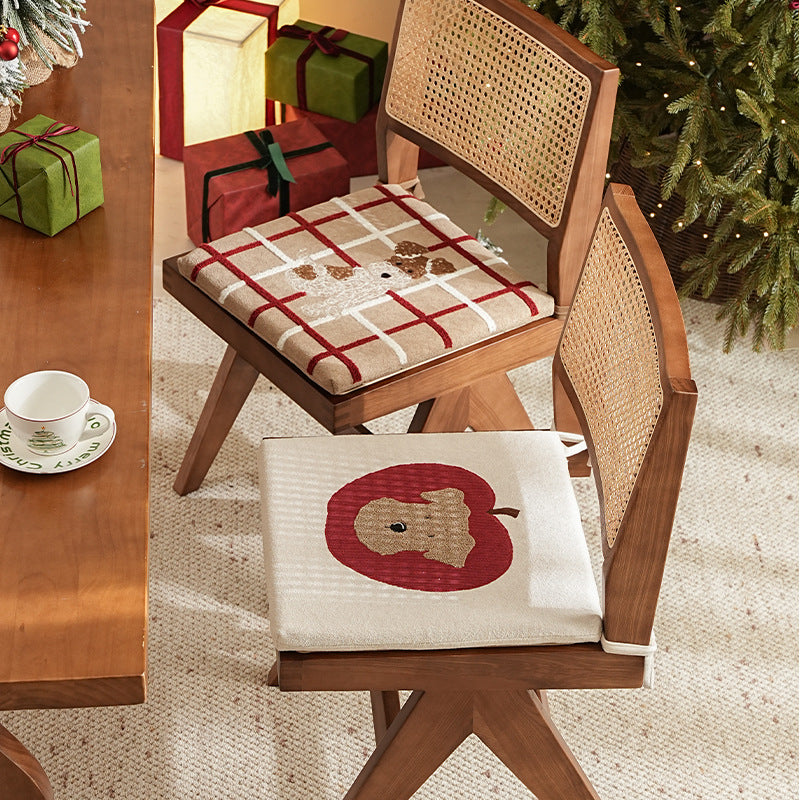 Square seat cushion with appliquéd dog motif, padded filling and attachment straps