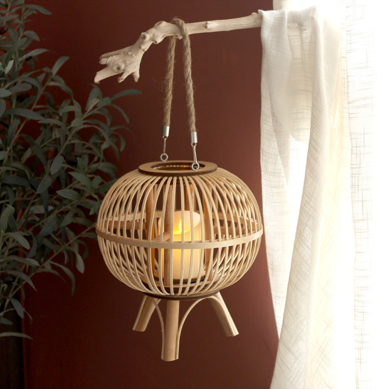 Stylish hanging lamp made of natural material