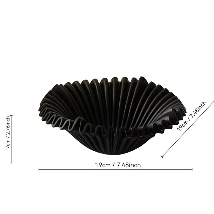 Elegant and modern fruit bowl