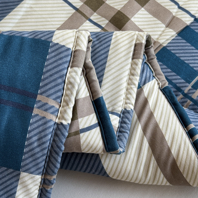 Playful Cartoon-Themed Comforter