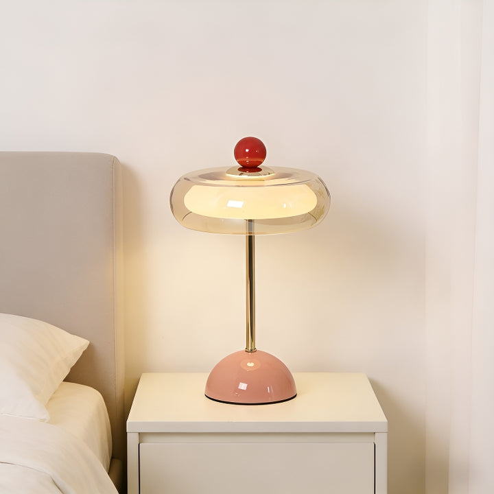 Vintage-inspired glass table lamp