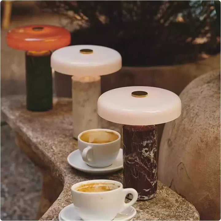 Decorative table lamp
