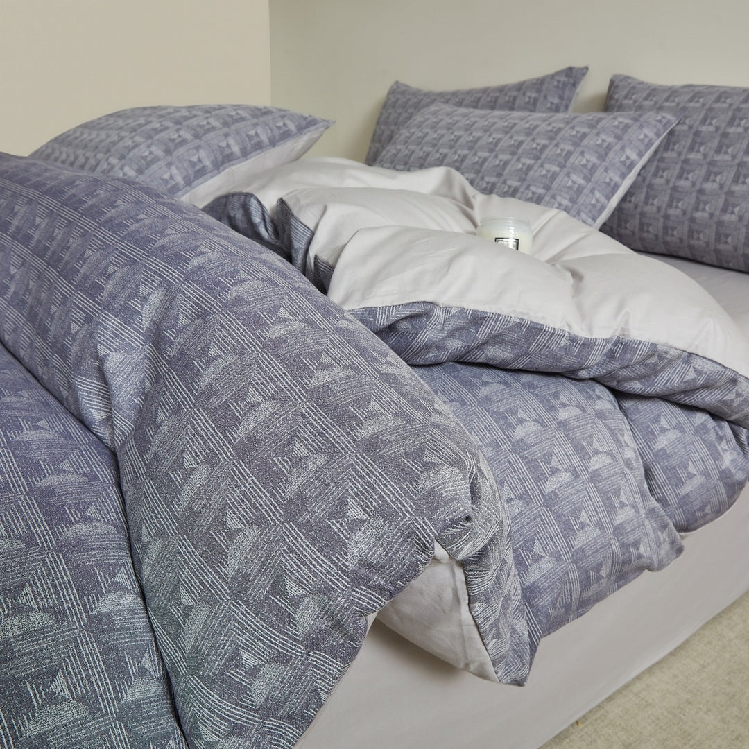 Embroidered Leaf Print Duvet Cover Set