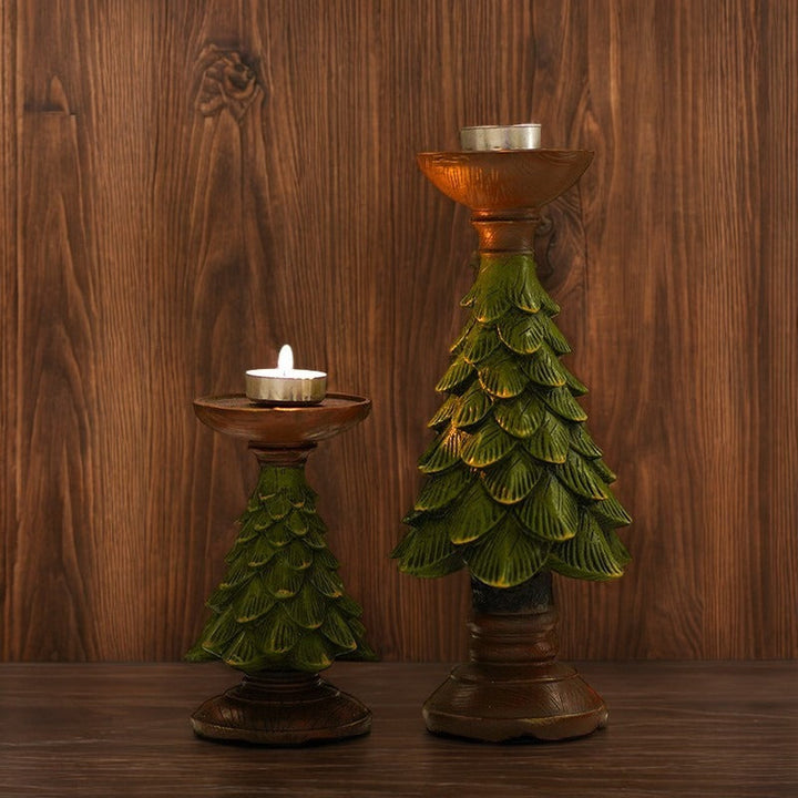 Decorative candle holder with Christmas tree design