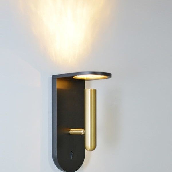 Wall lamp