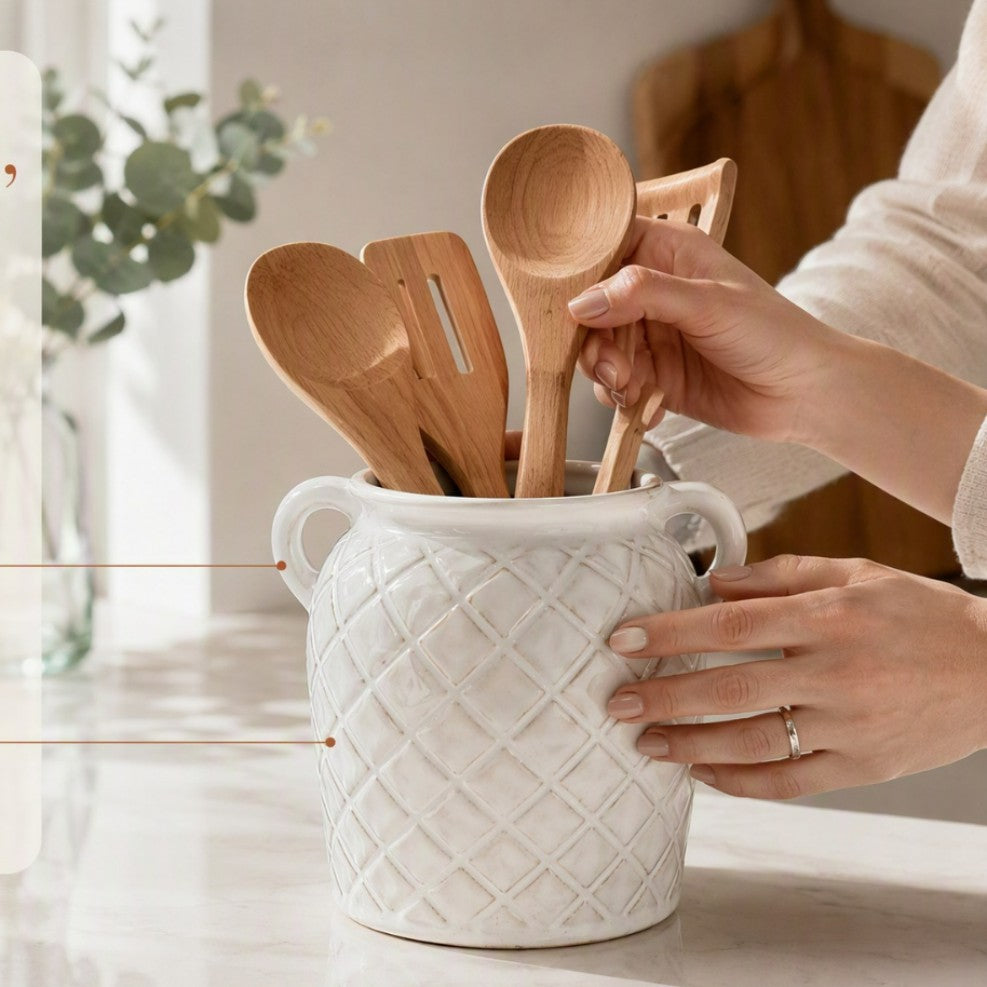 Elegant ceramic container with patterns