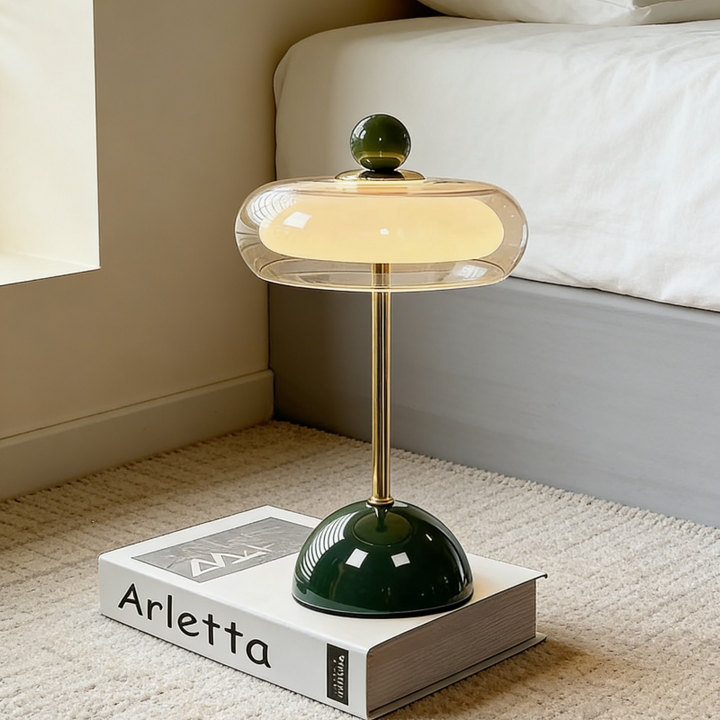 Vintage-inspired glass table lamp