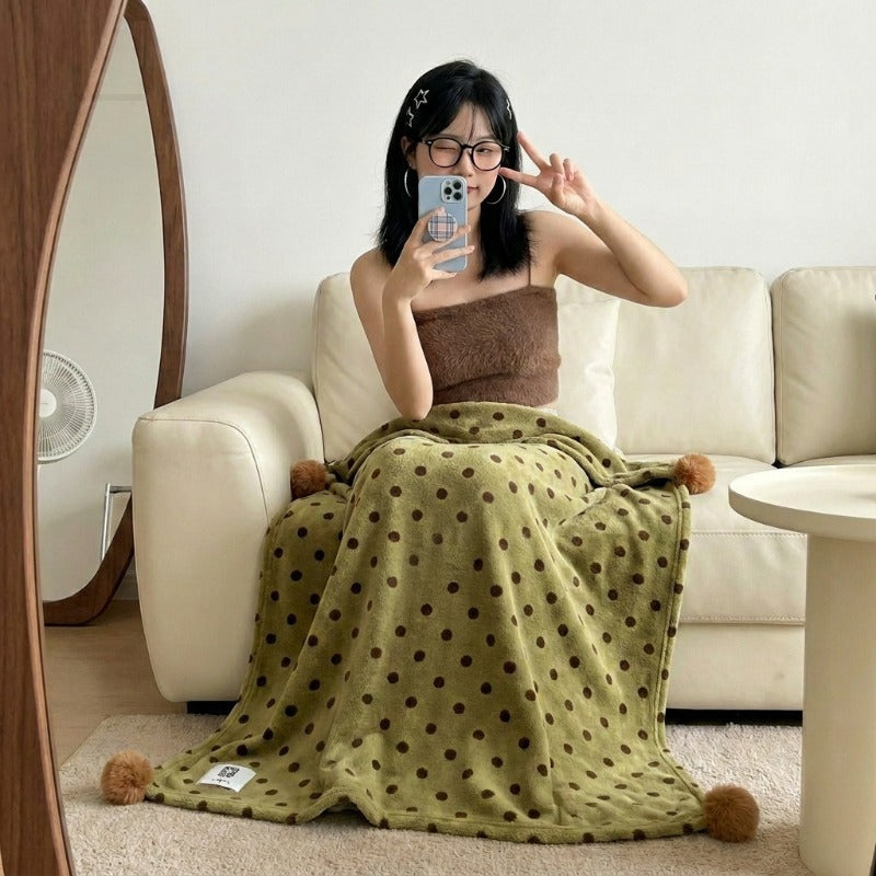 Plush Polka Dot Throw Blanket