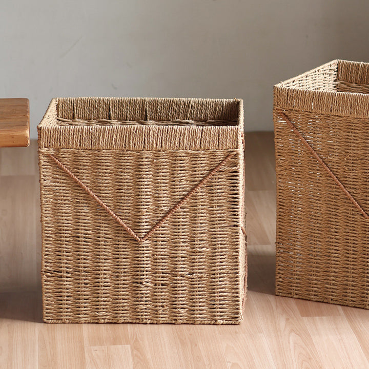 Storage baskets with vintage style