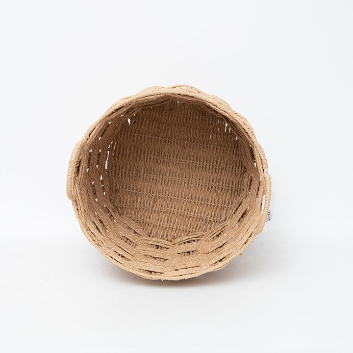 High-quality and decorative storage basket with braided structure