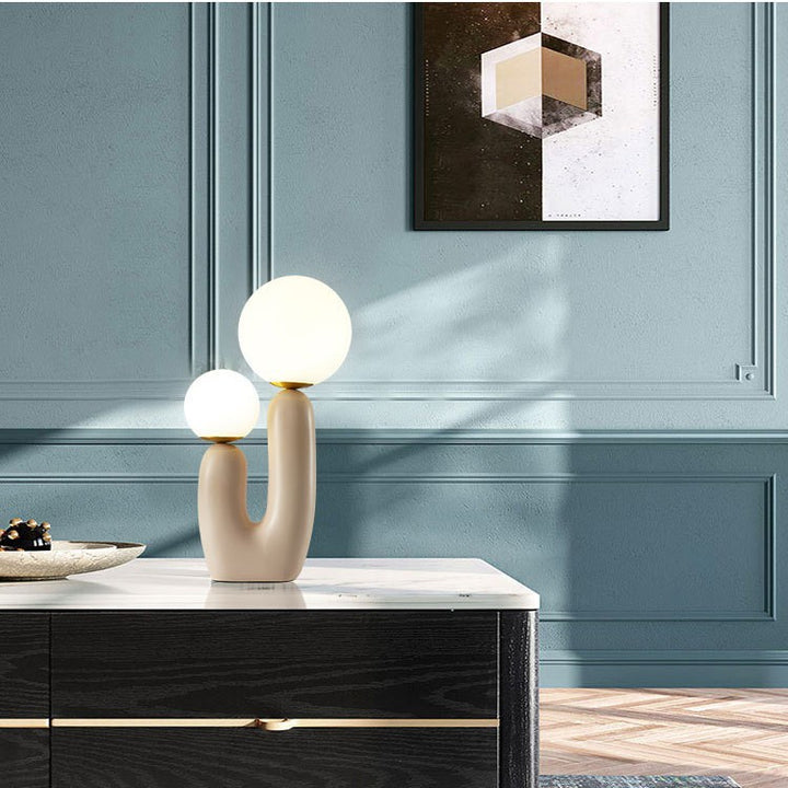 Modern decorative table lamp