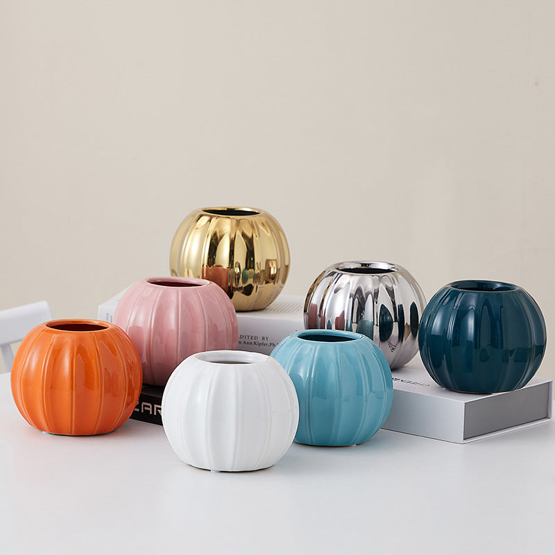 Decorative ceramic vase with modern ribbed design