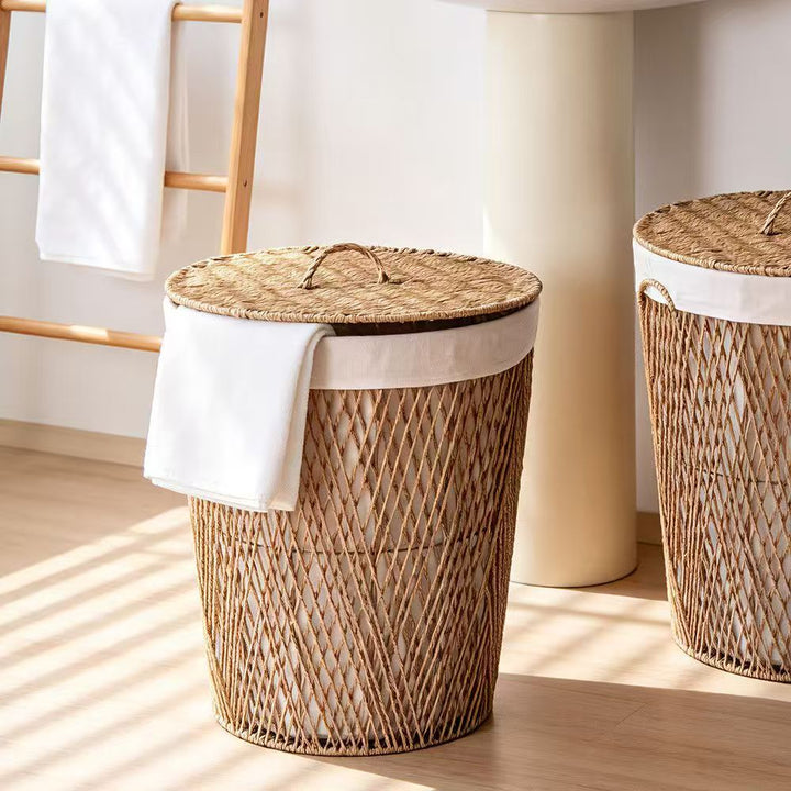 Natural fiber laundry basket with lid