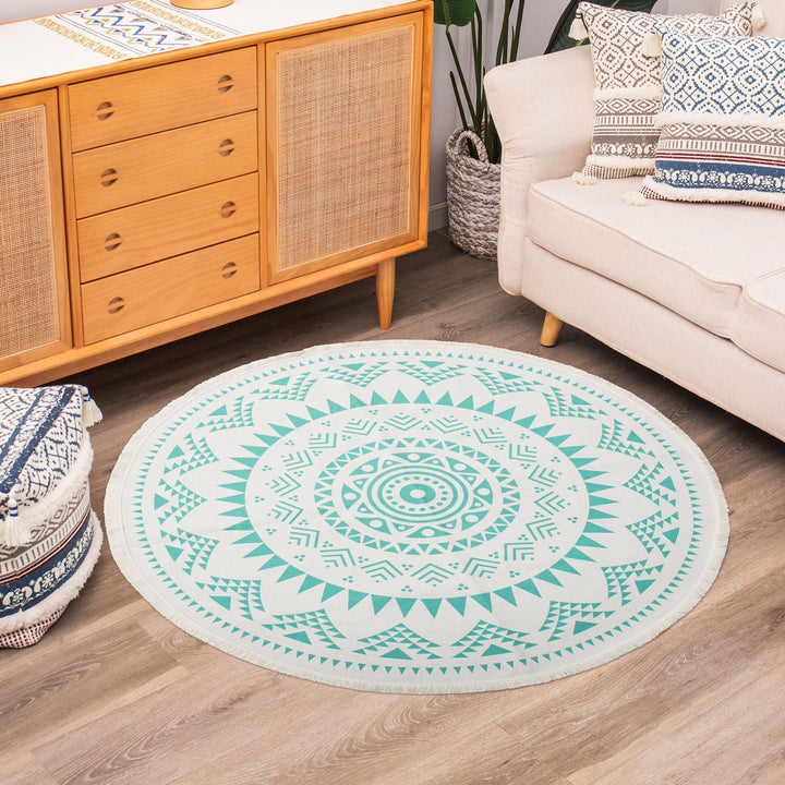Round woven rug with mandala motif, flat cotton-jute mix and fringes
