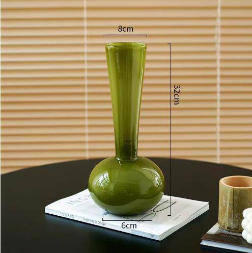 High-quality glass vase with slim design
