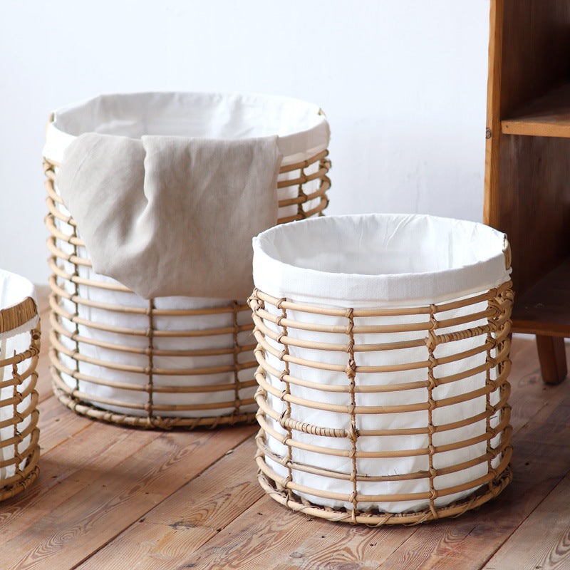 Decorative storage basket with fabric lining