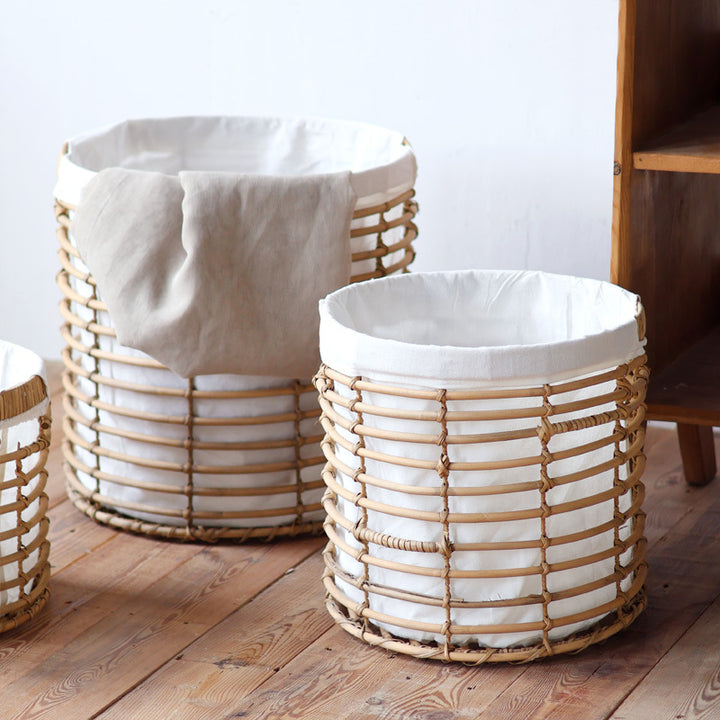 Decorative storage basket with fabric lining