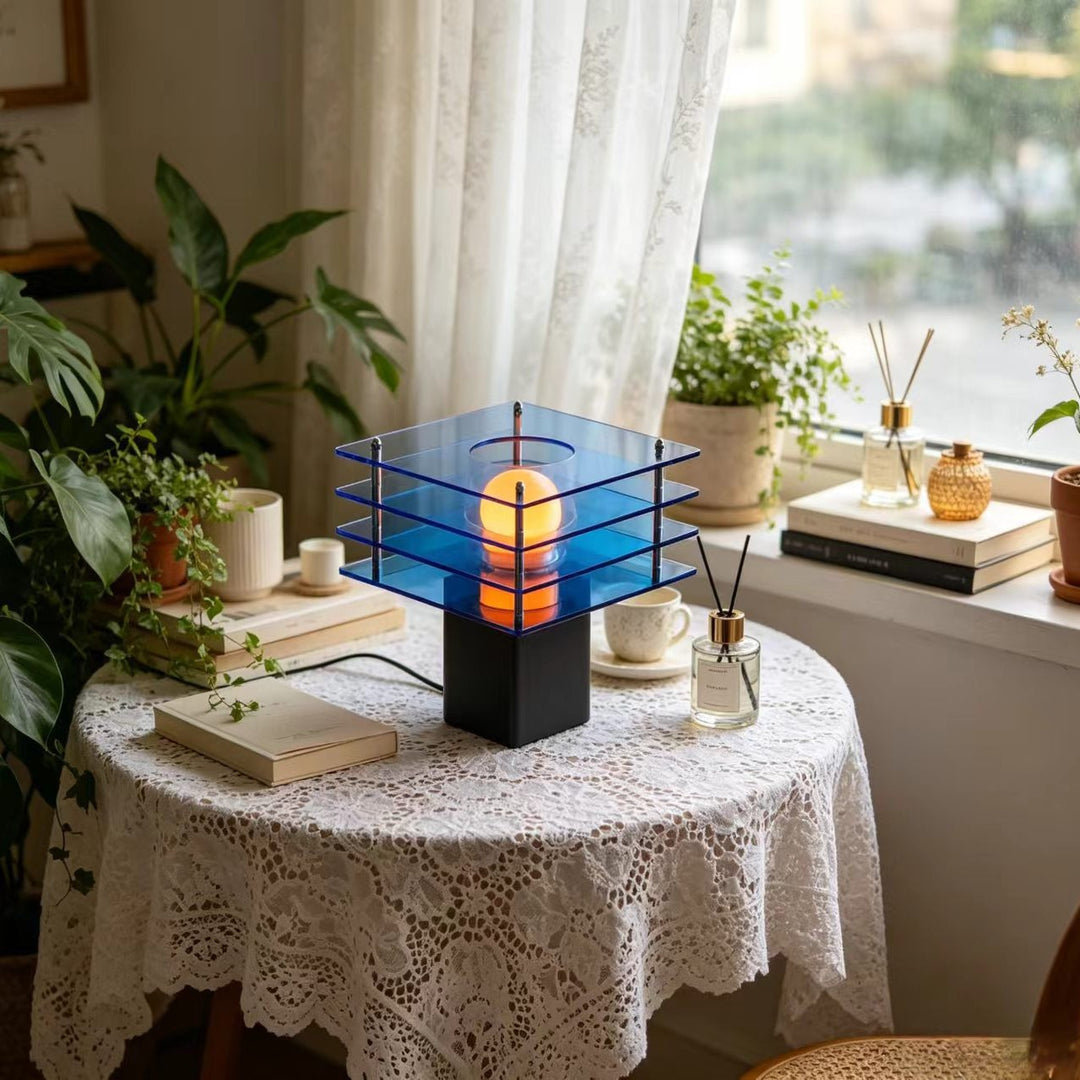 Contemporary geometric table lamp