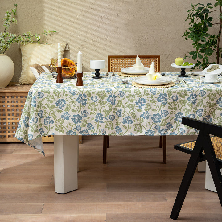 Rectangular tablecloth in country house style made of cotton blend fabric with floral all-over print