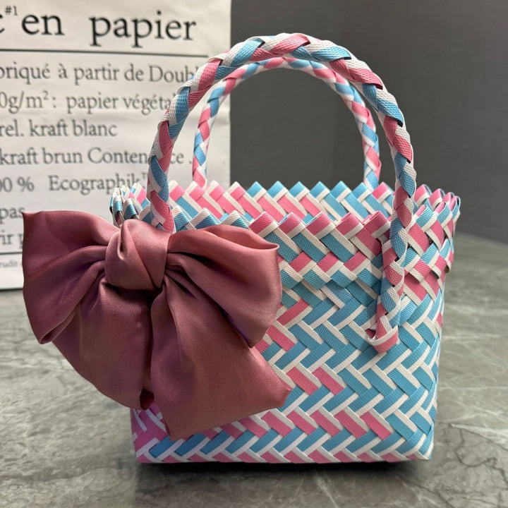 Handcrafted basket bag in stylish design