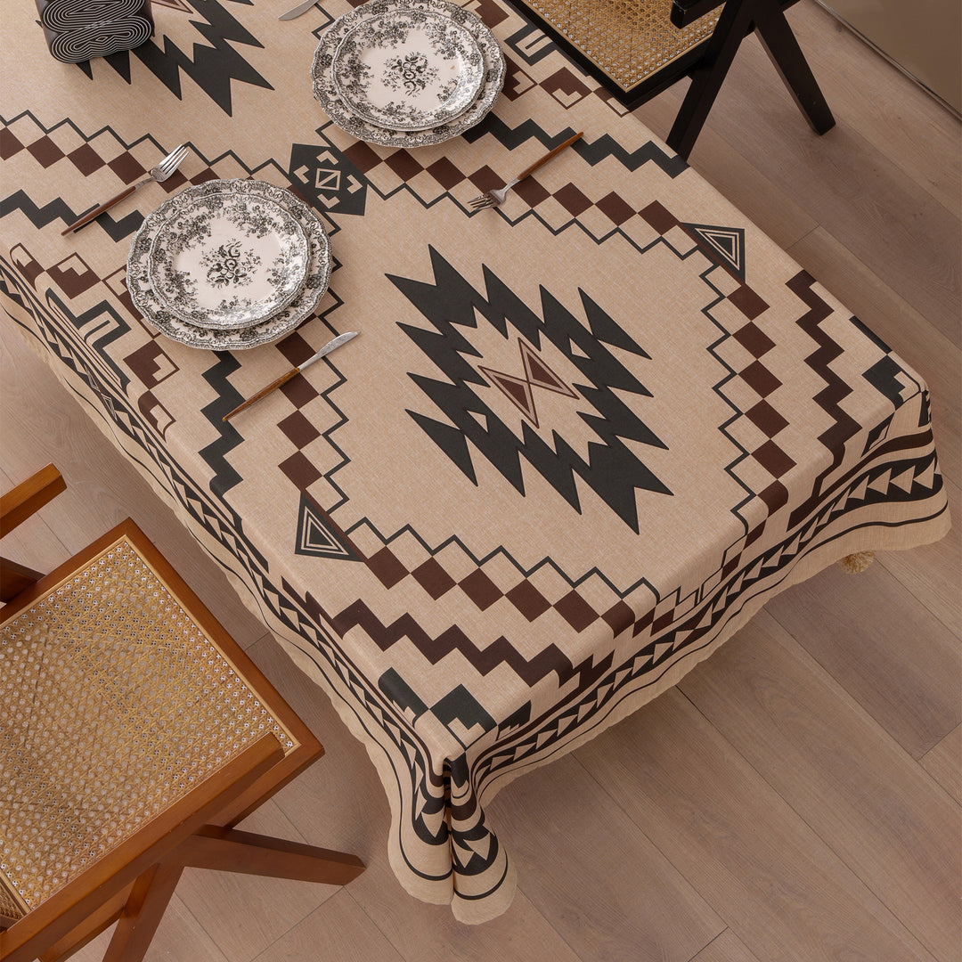 Rectangular tablecloth in linen look with pompom tassels