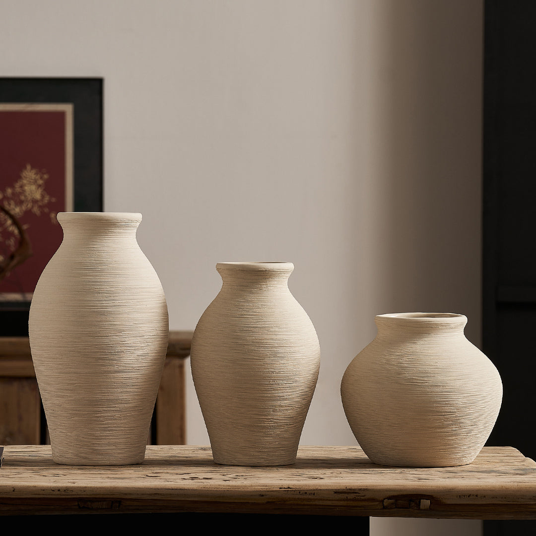 Elegant ceramic vase with textured design