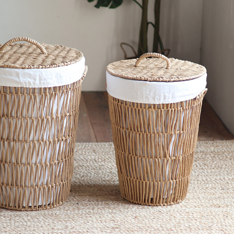 Stylish laundry basket with lid
