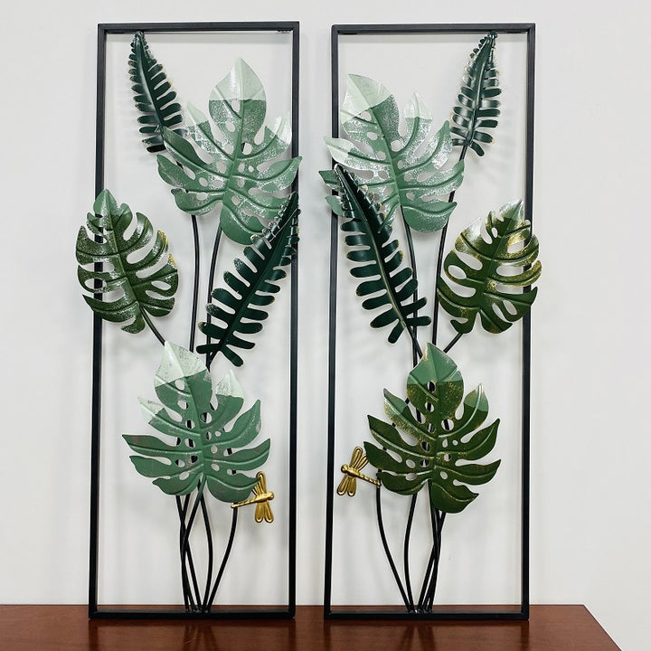 Decorative Metal Wall Art with Tropical Leaf Design