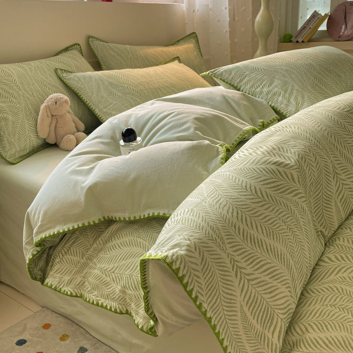 Textured Geometric Pattern Bedding Set