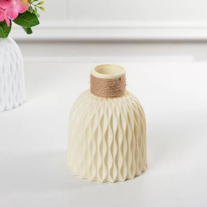 Decorative flower vase