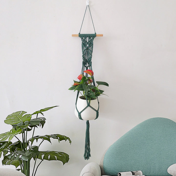 Macrame flower holder with elegant design