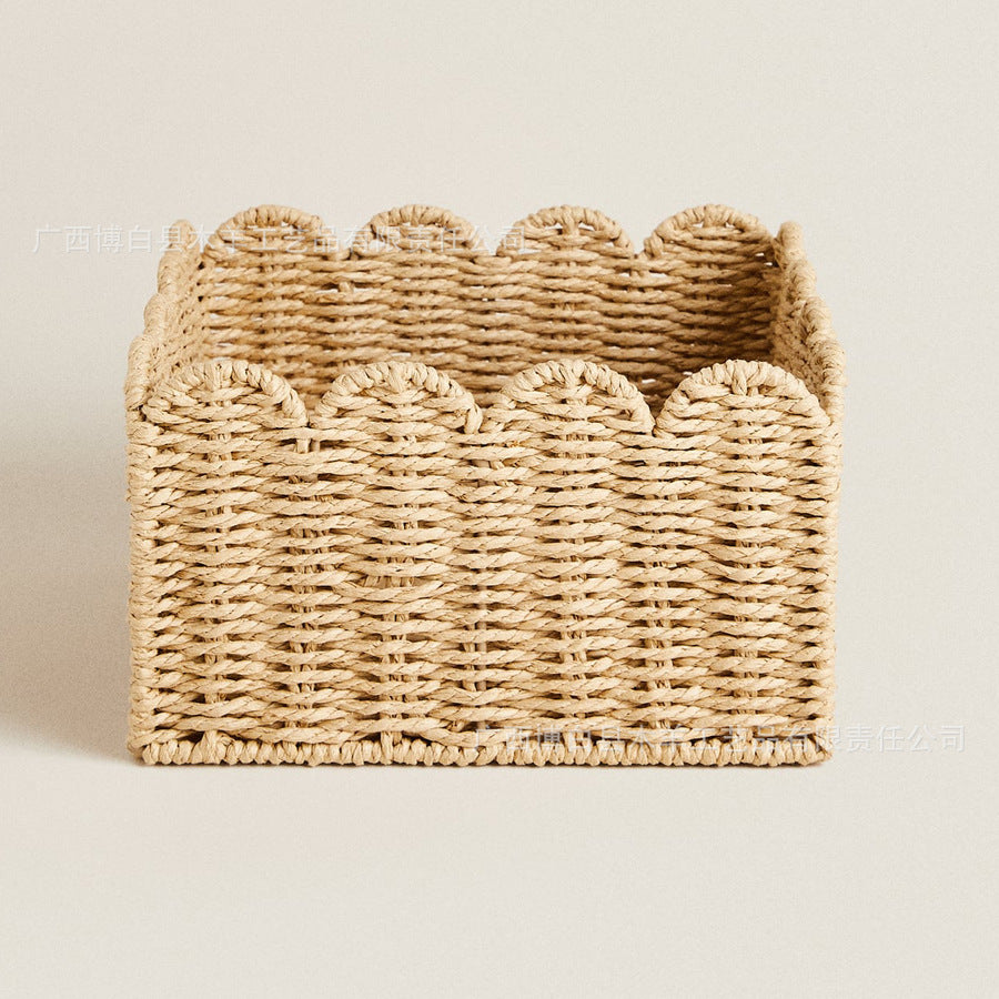 Basket with wave edge