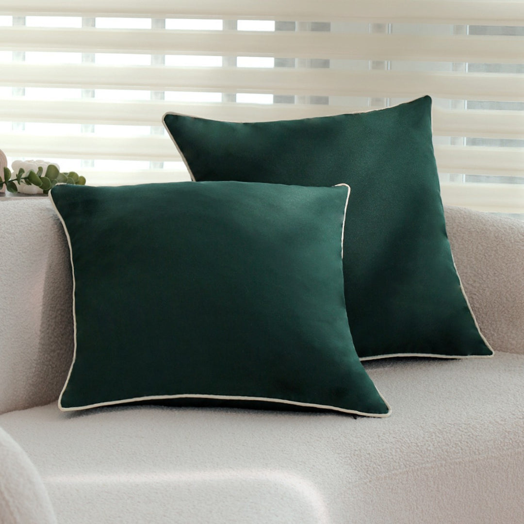 Square velvet cushion cover with fine piping and soft microvelours finish
